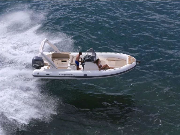 RIB rental in Hyères - Capelli Tempest 800 Sun