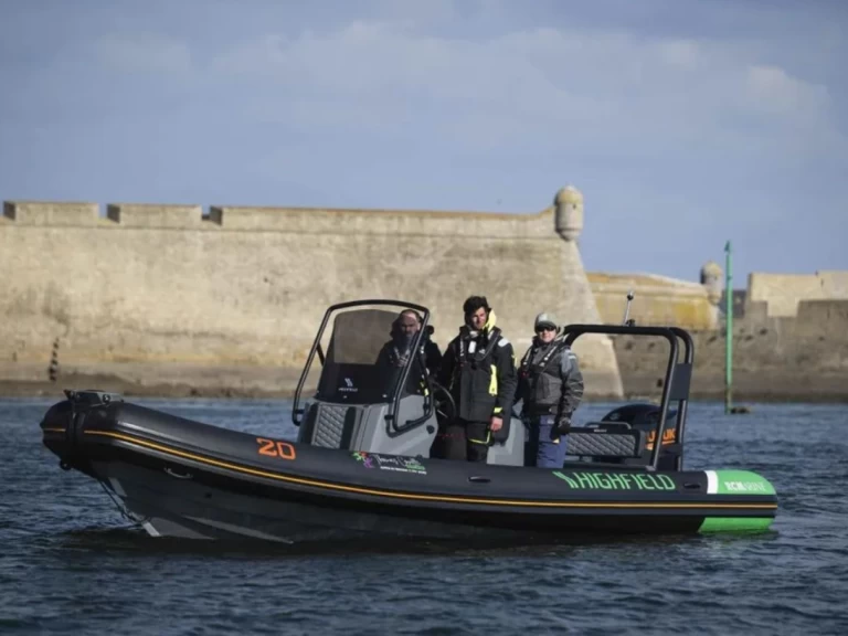 Bareboat Rental RIB Highfield with a boat licence