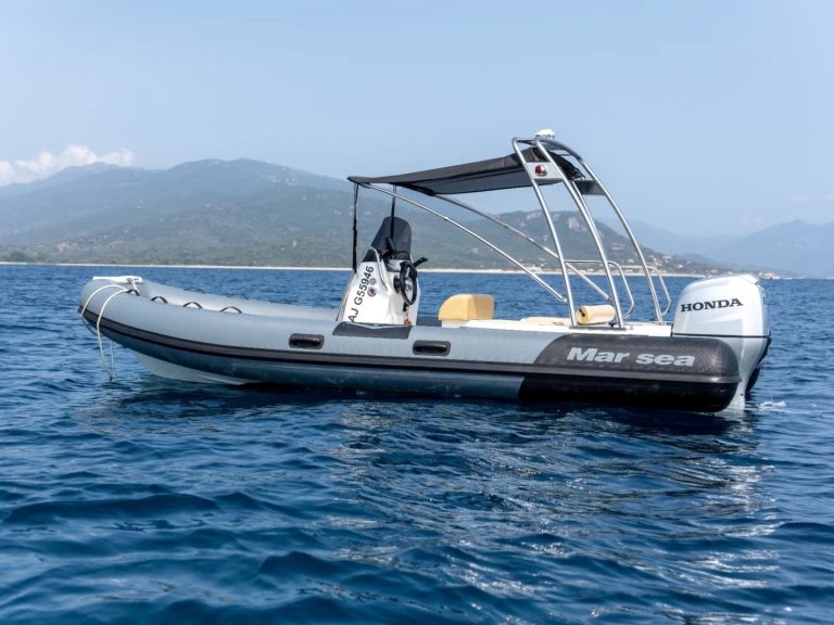 MAR SEA MAR SEA 570 in Porto Pollo on SamBoat