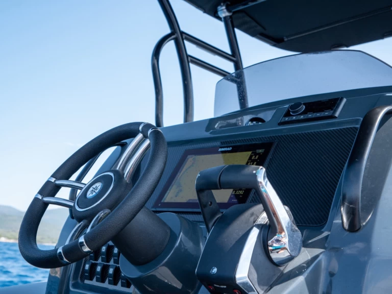 Yacht charter Porto Pollo cheap LIBECCIU 1000