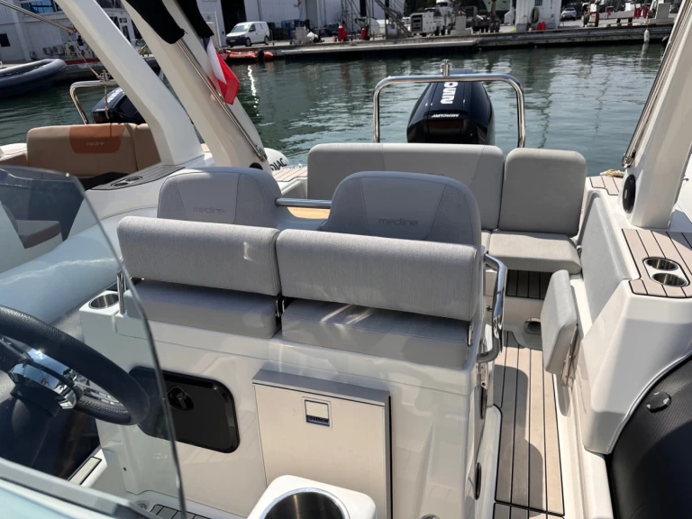 Yacht charter Port Grimaud cheap Medline 7.5
