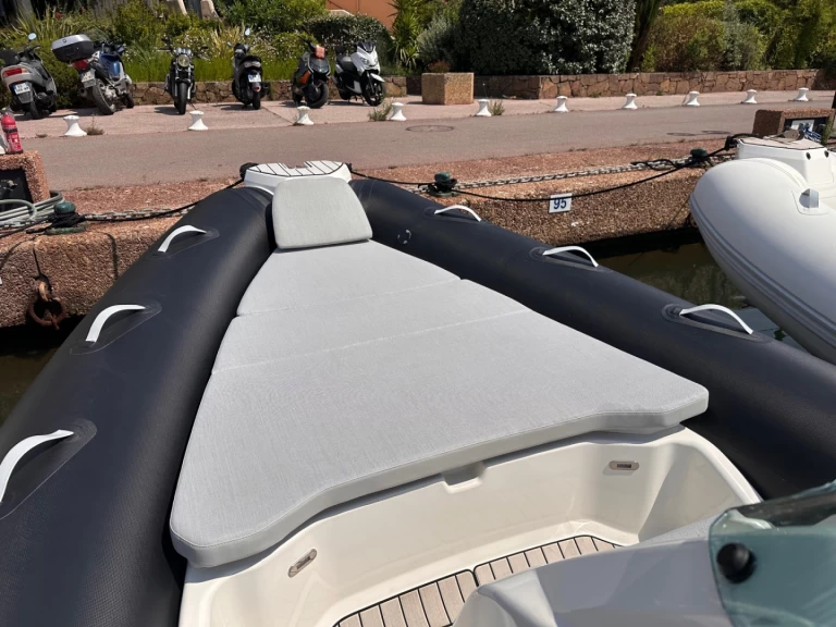 RIB rental in Port Grimaud - Zodiac Medline 7.5