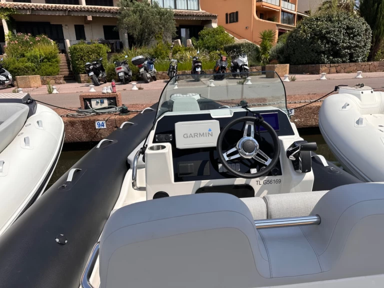 Boat rental Zodiac Medline 7.5 in Port Grimaud on Samboat
