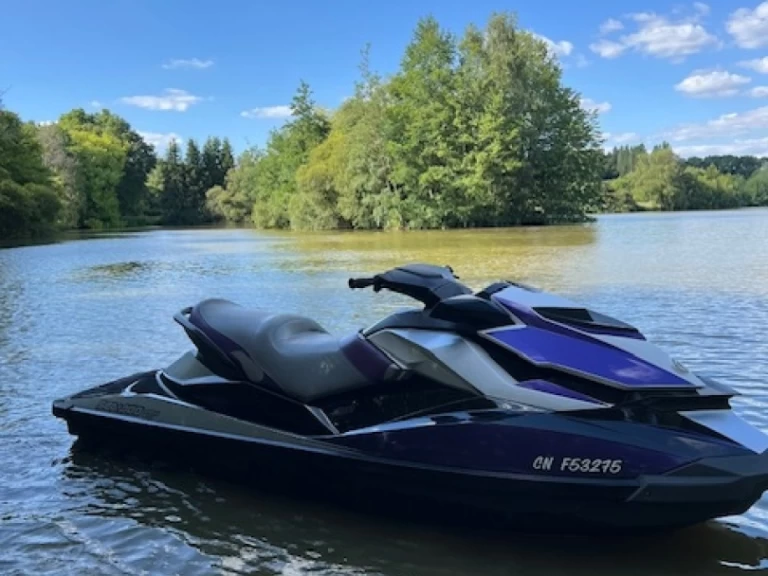 Boat rental Sea-Doo GTI 130 in Bénodet on Samboat