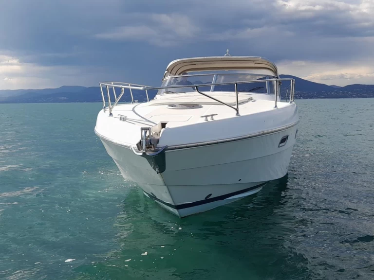 Yacht charter Port Grimaud cheap Fiart 40 Genius