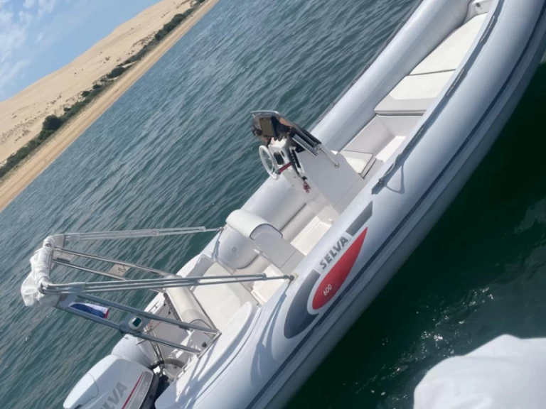 Lomac selva 600 charter bareboat or captained in  Arcachon