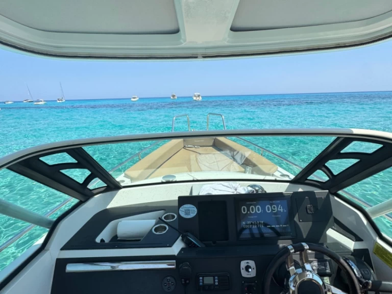 Boat rental Axopar 28 T-TOP 28 T-Top in Can Picafort on Samboat