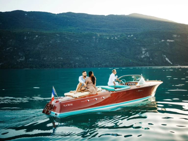 Motorboat rental in Aix-les-Bains - Riva RIVA ARISTON