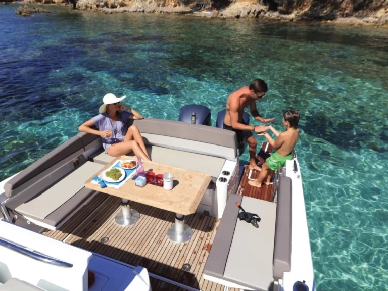 Bareboat Rental Motorboat Jeanneau with a boat licence