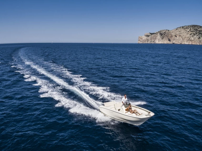 Motorboat rental in Saint-Raphaël - Invictus  FX 190