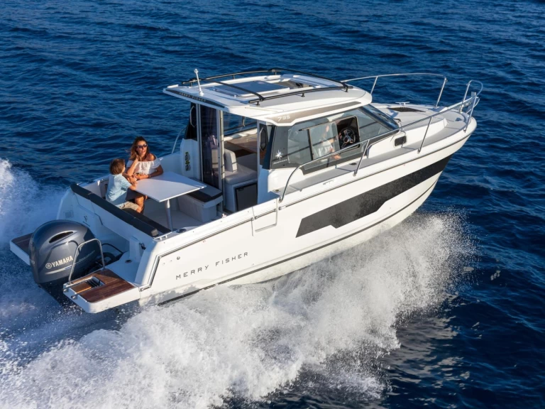 Motorboat for rent Saint-Raphaël at the best price