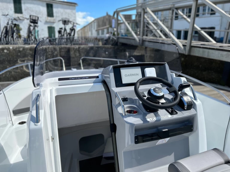 Jeanneau Cap Camarat 7.5 CC Serie 3 charter bareboat or captained in  La Flotte