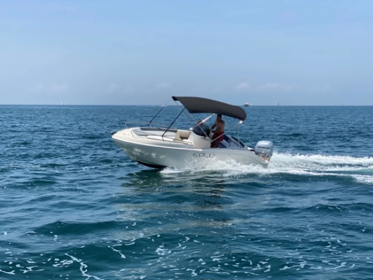 Motorboat for rent Funtana-Fontane at the best price