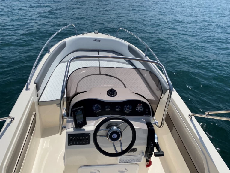 Eolo Eolo 570 Open charter bareboat or captained in  Funtana-Fontane