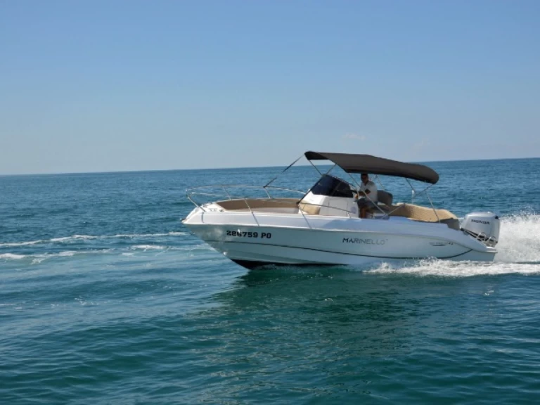 Boat rental Marinello Eden 22 in Funtana-Fontane on Samboat