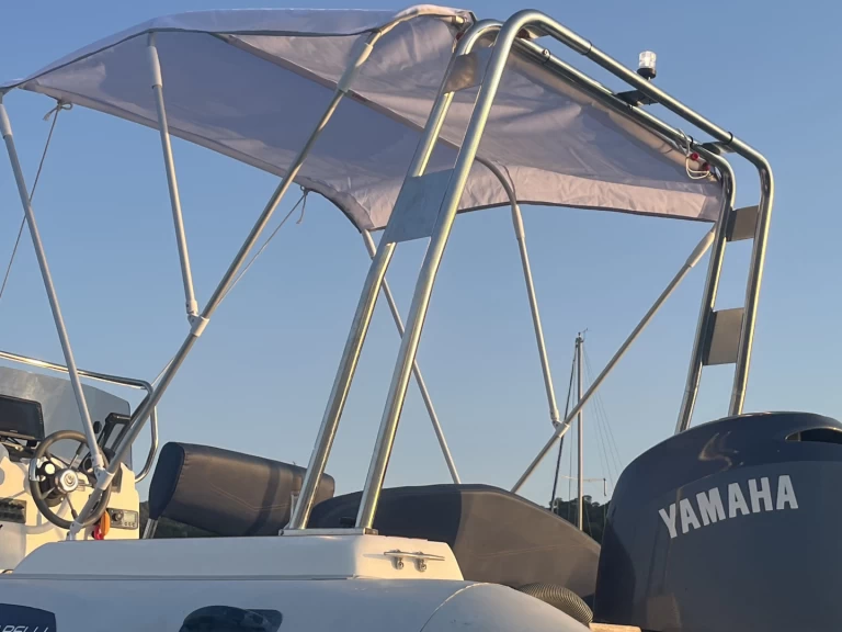 Bareboat Rental RIB Capelli with a boat licence