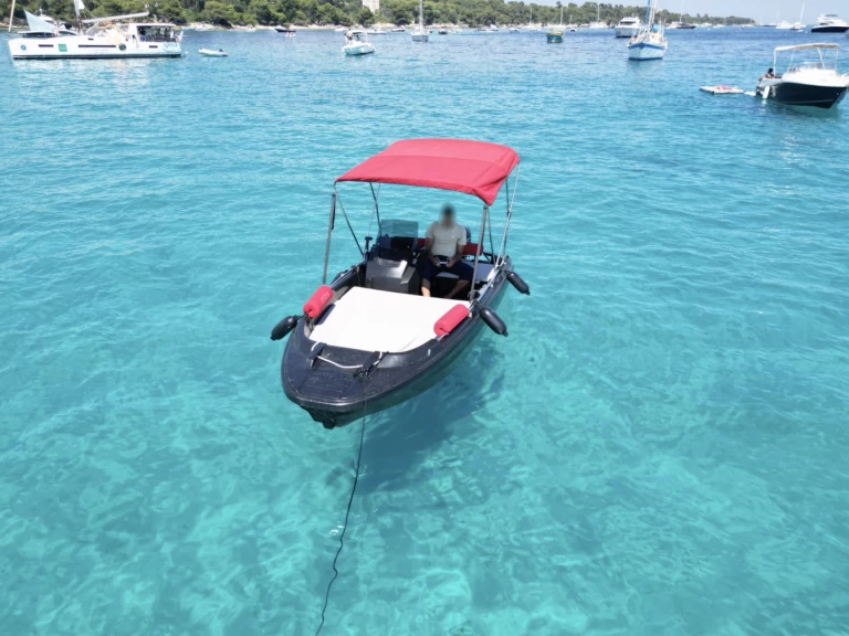 Motorboat rental with or without captain ROTO Golfe-Juan