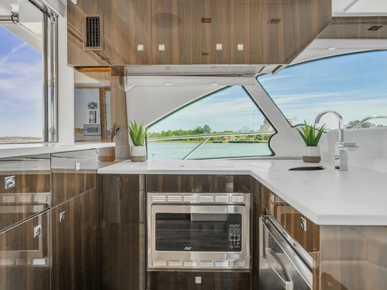 Luxury Yacht rental in West Palm Beach - Cantius 50 Cantius