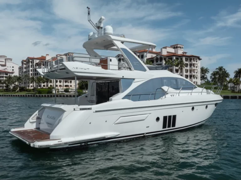 Rent a Azimut Azimut 50 Fly Miami