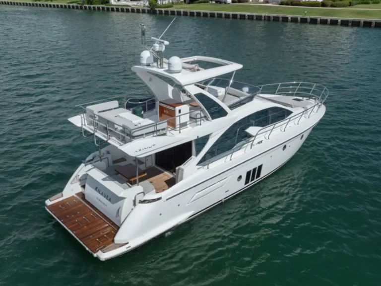 Boat rental Azimut Azimut 50 Fly in Miami on Samboat