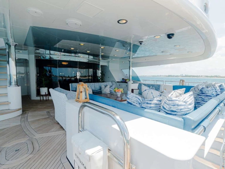 Boat rental Trinity TCB in Bahamas on Samboat