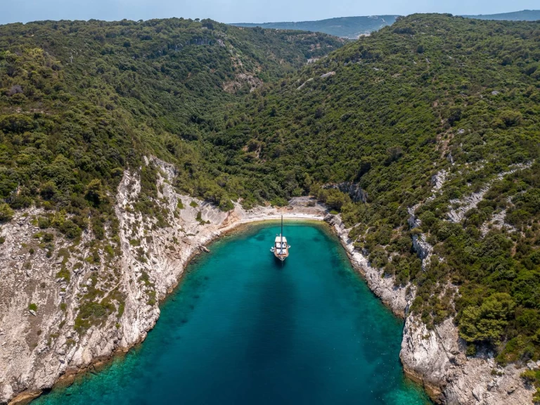 Custom Eleganza in Split on SamBoat