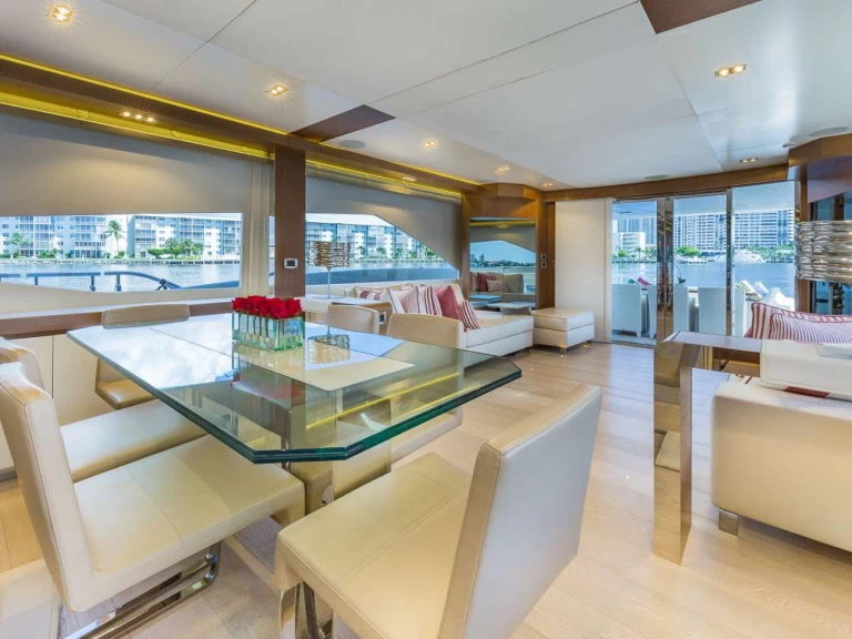  Dominator S.r.l GOLDEN 3 in Miami on SamBoat