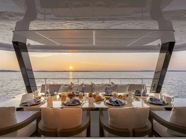 Luxury Yacht rental with or without captain Sunreef British Virgin Islands (BVI)