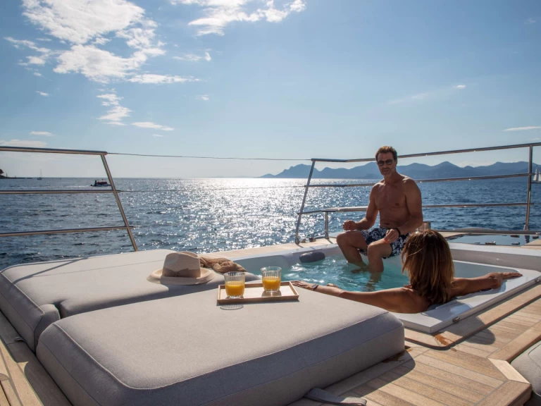 Yacht charter Athens cheap CHRISTAL MIO 80 