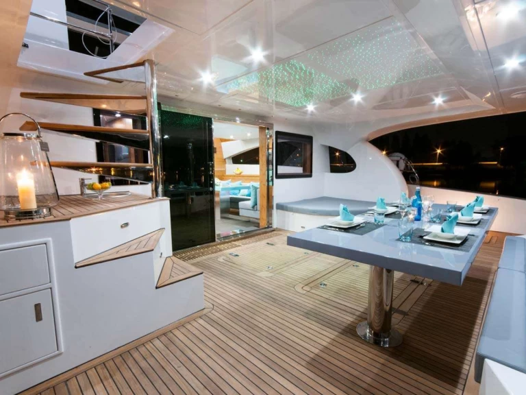 Sunreef SKYLARK charter bareboat or captained in  Greece