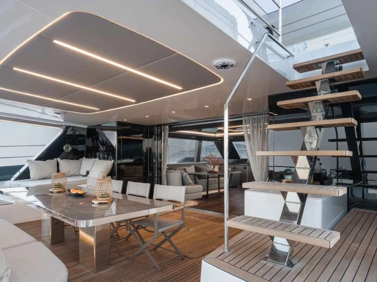 Sunreef ALTEYA  in Athens on SamBoat