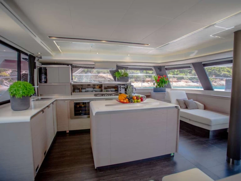 Yacht charter Néa Péramos cheap MAJESTY OF GREECE