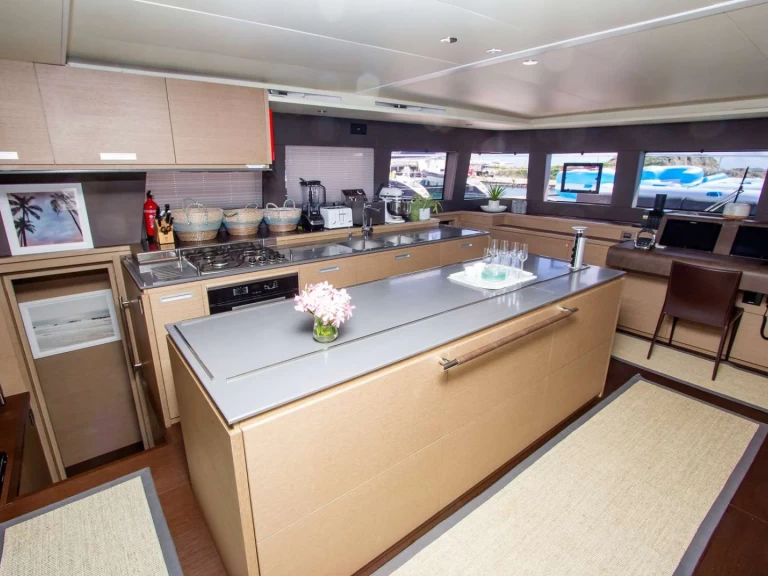 Yacht charter British Virgin Islands (BVI) cheap JAN'S FELION