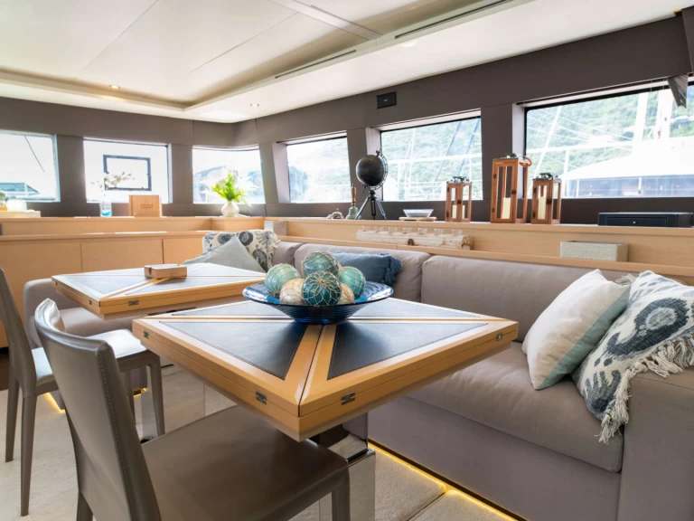 Bareboat Rental Luxury Yacht Lagoon with a boat licence