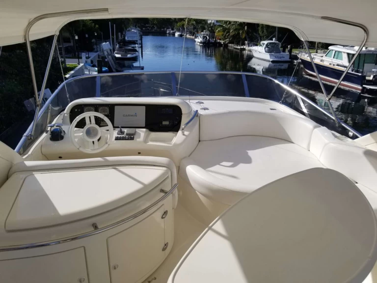 Luxury Yacht for rent Miami Beach at the best price