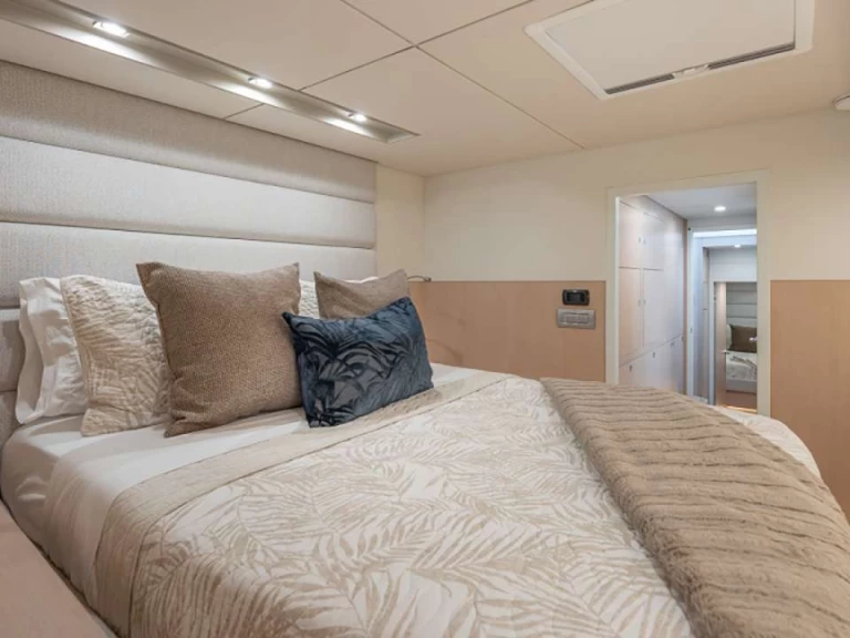 Luxury Yacht for rent British Virgin Islands (BVI) at the best price