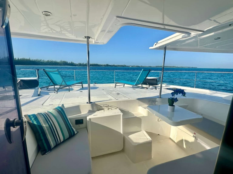 Bareboat Rental Luxury Yacht Robertson and Caine with a boat licence