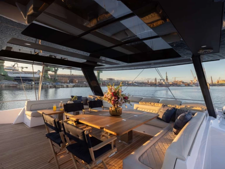 Yacht charter U.S. Virgin Islands cheap Moon 60 Hull 8 2025