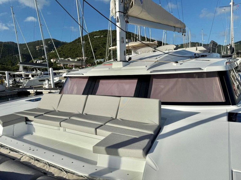 Fountaine Pajot Elba 45 in Road Town on SamBoat