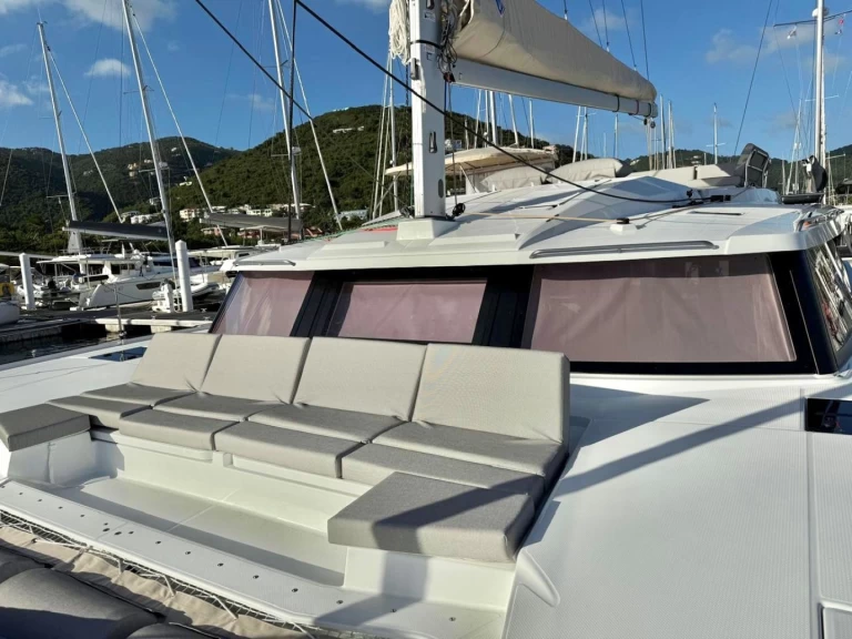 Fountaine Pajot Elba 45 in Road Town on SamBoat
