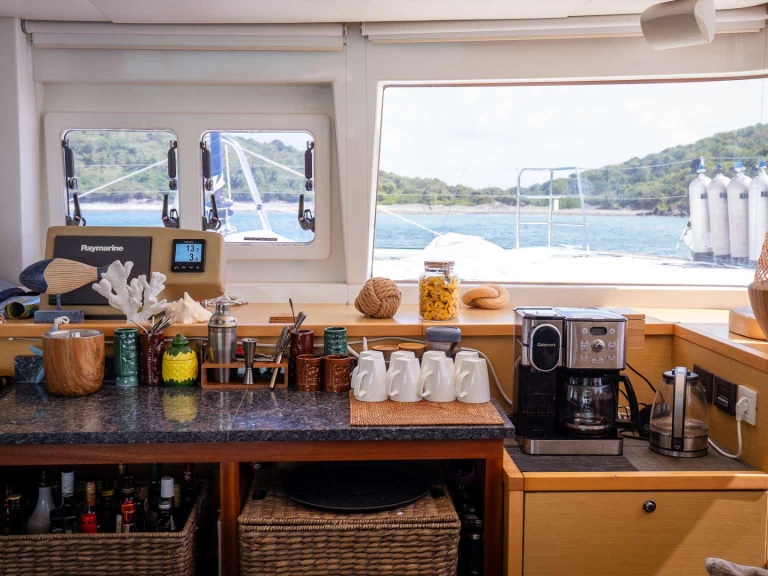 Lagoon BLUEWINDS in British Virgin Islands (BVI) on SamBoat