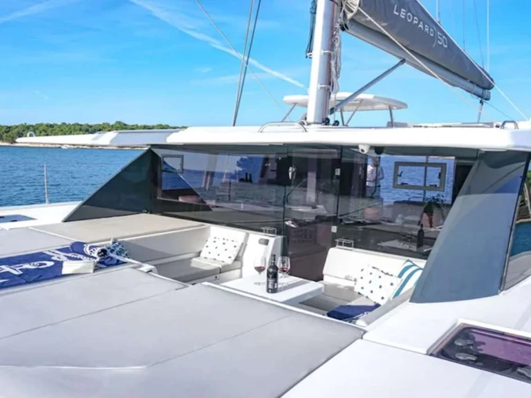 Yacht charter British Virgin Islands (BVI) cheap LIVIN