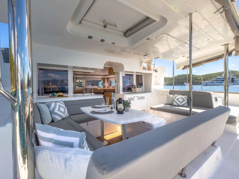 Luxury Yacht rental with or without captain Lagoon British Virgin Islands (BVI)