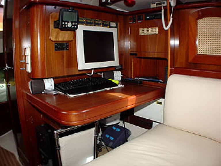 Luxury Yacht rental in British Virgin Islands (BVI) - Bénéteau ANTILLEAN