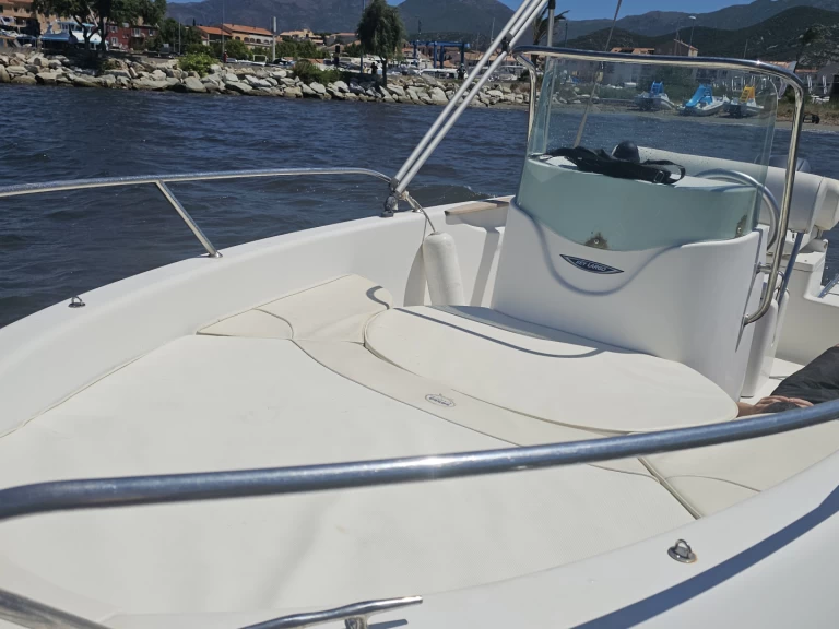 Motorboat rental with or without captain Sessa Marine Saint-Florent