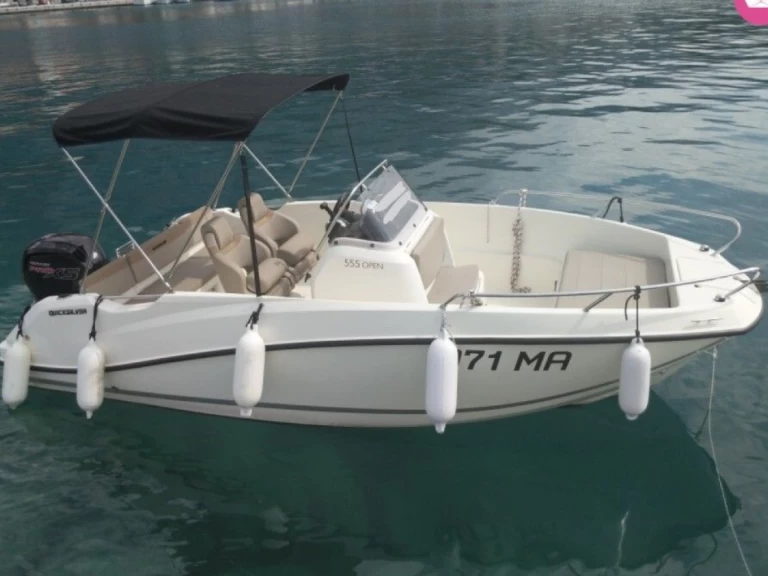 Boat rental Quicksilver Activ 555 Open in La Ciotat on Samboat