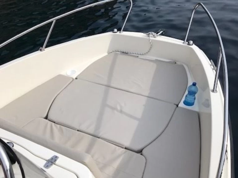 Motorboat rental with or without captain Quicksilver La Ciotat