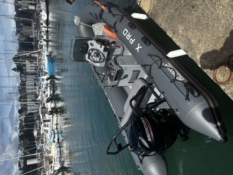 3D Tender 3D Tender 535 charter bareboat or captained in  Sanary-sur-Mer