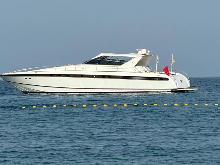Luxury Yacht rental with or without captain Arno Leopard Allyene