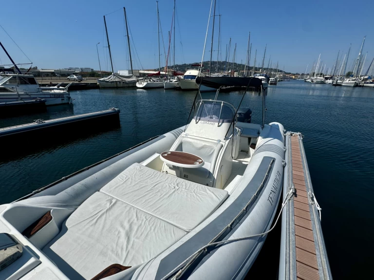 Lomac Lomac 760 IN charter bareboat or captained in  Sète